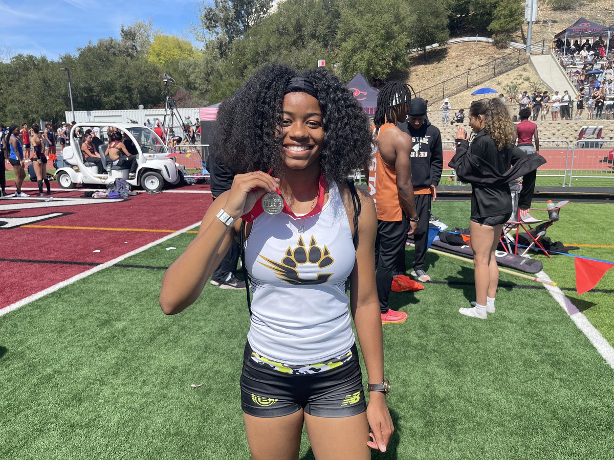 Calabasas T&F tweet media