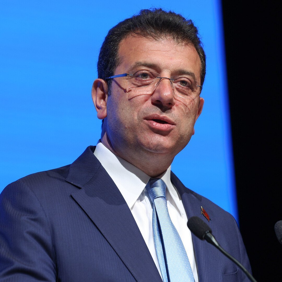 ww3mediaa's tweet photo. 🚨#SONDAKİKA

Ekrem İmamoğlu'nun savcılık ifadesinden:

"Gözaltına alınmadan oluşturulan, uydurma 6 dava ve 30 yıla yakın hapis cezası istemi ile İstanbul Üniversitesi tarafından iptal edilen diploma ve sadece gözaltıdan bir gün önce açılan kreşleri kapatmaya yönelik şahsi tebliğ edilen soruşturma bu kişilerin kötü emellerinin ispatıdır"

-Anka