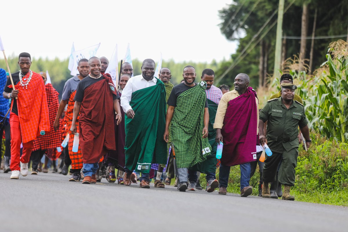 WWFTANZANIA's tweet photo. 🚶♂️🌍 Walking the Talk for Earth!
This #EarthHour, WWF Tanzania took 60 minutes to walk for nature—reducing our footprint and raising awareness for a healthier planet. 🌱💚 Every step counts!
How are you making your hour matter? ⏳✨
#BiggestHourForEarth #WalkForNature https://t.co/OUcHprVupU