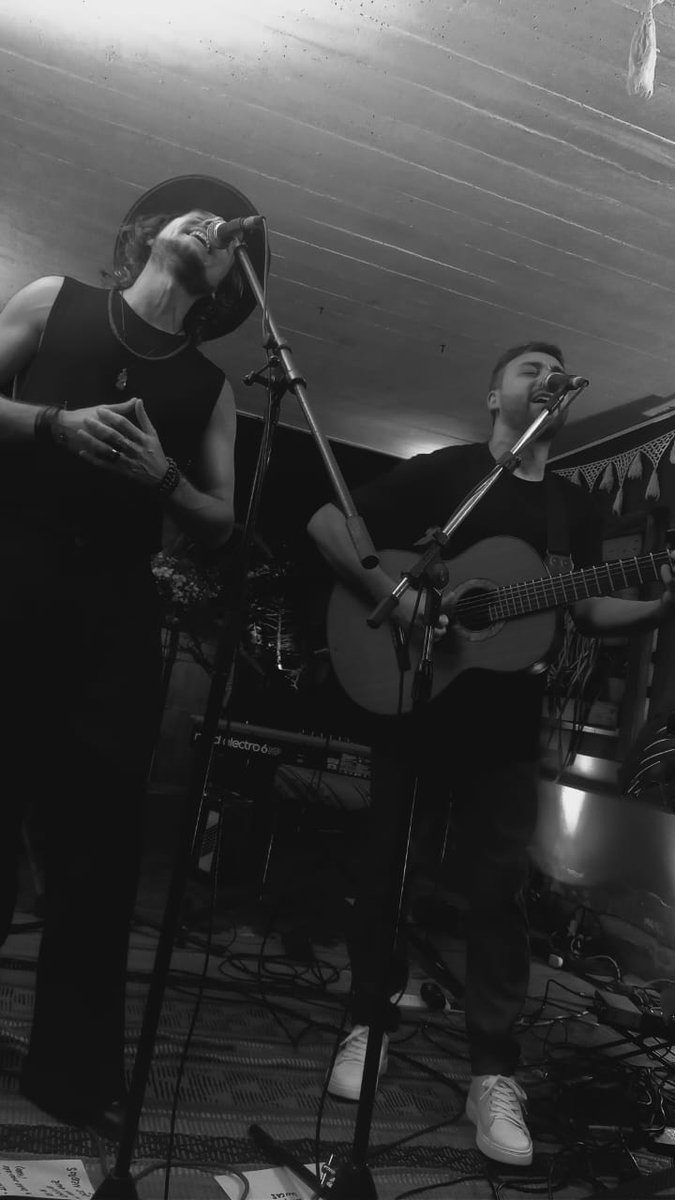 Gracias por tanto. Lo de los Torres fue una fiesta del alma. La zamba ya es de todos. 

#ArteSano #TuZambaEnMiGuitarra