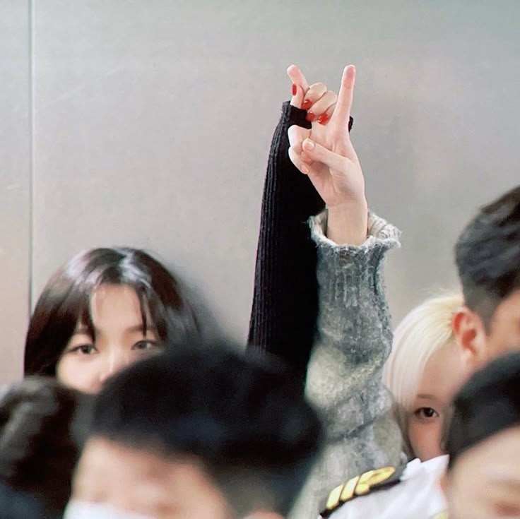 wqwqwq12_'s tweet image. winrina a few tweets // winza-keira universe

; 5 hal yang Keira suka (tapi Winza sering melewatkannya)