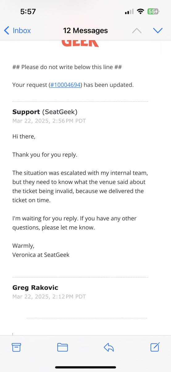 TheBenchCaptain's tweet image. Seatgeek @SeatGeekHelp @SeatGeek 

Is this your company policy? Is it company/seat geek policy to deliver tickets 4 mins before a game. Even though a buyer bought it the night before the game. Do you expect someone to get the tickets 4 minutes before the game and get there on…