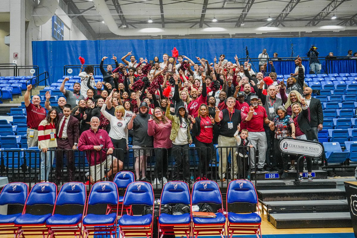 CoachFloLRU's tweet photo. Southeast region champs, next stop elite 8‼️ https://t.co/j1B4wnlaHl