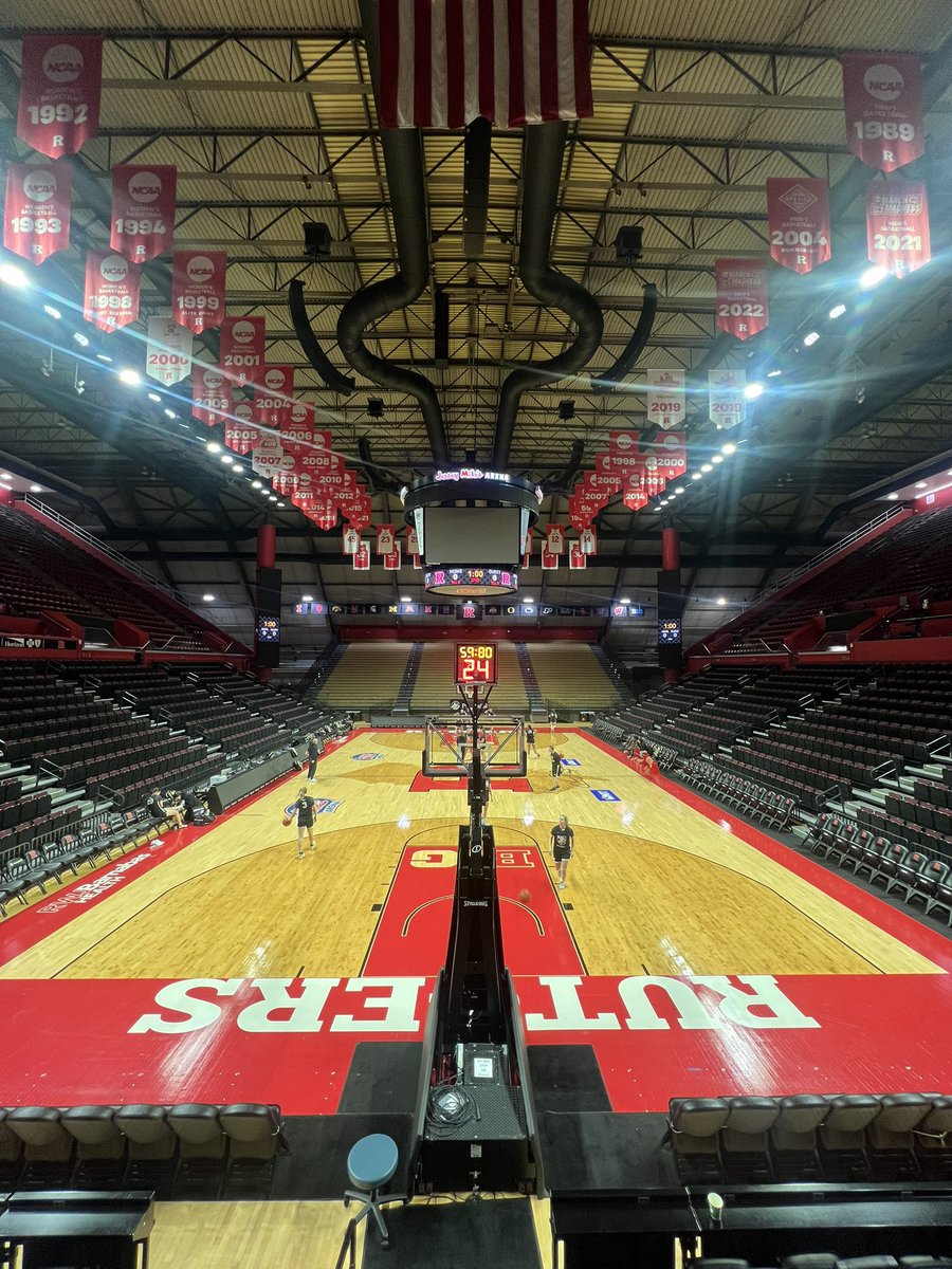 March 22nd, still get to play basketball. Thankful to get more practices with this group. 

#NRT #GoArmy 🖤