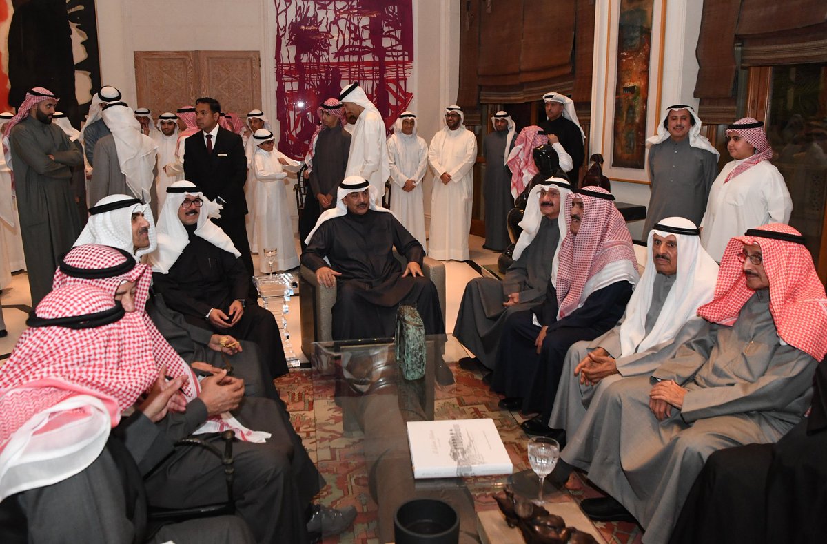 حضرة صاحب السمو أمير البلاد الشيخ مشعل الأحمد الجابر الصباح يحضر وسمو ولي العهد الشيخ صباح خالد الحمد الصباح وأسرة آل الصباح الكرام غبقة أقامها الشيخ مبارك جابر الأحمد الصباح وإخوانه على شرف سموه في دار نور بمنطقة المسيلة