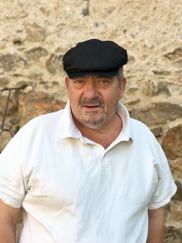 Estimat Xavier, quina tristesa. Com et trobarem a faltar! 
Una abraçada a la família i als amics.
DEP Xavier Serrat
💔
