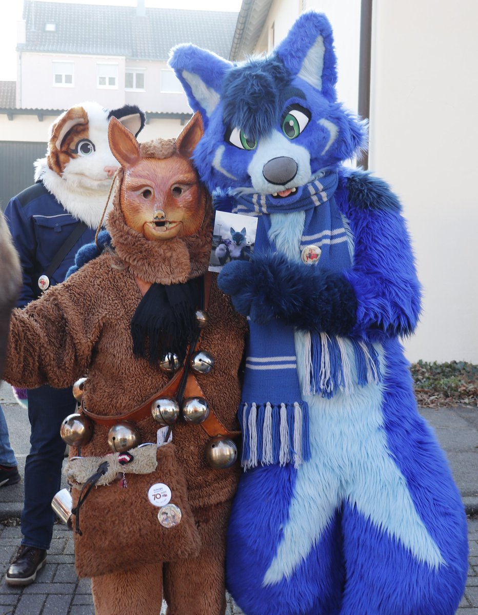 BraketFox's tweet image. Totaly forgot to send the regards from the 2nd Tiermaskenumzug this year...... Two months ago ^^`
#projektTimeline
📷 @AbyssalOtter