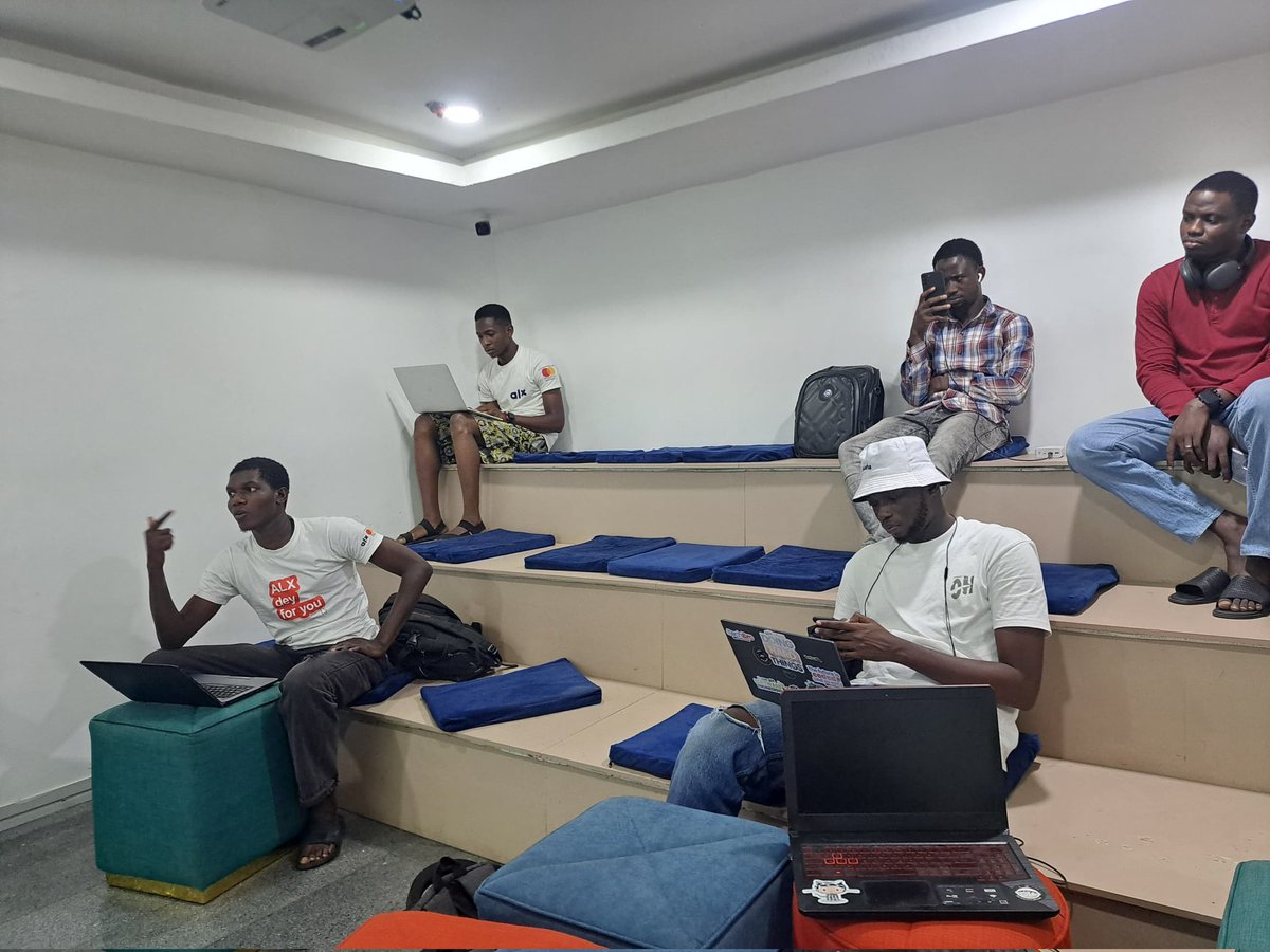 CommonChronicles tweet media