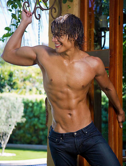 Mickeywaters tweet media