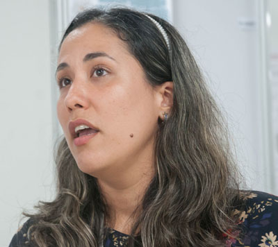 Bilime genç bir bakış açısıyla bakmak
Mirtha yeni ilaçlar arayışında
Mirtha Elisa Aguado Casas, Biyokimya alanında yüksek lisans derecesine sahiptir ve Havana Üniversitesi Biyoloji Fakültesi'nde doktora öğrencisidir. Özellikle biyomedikal alanda tedavi amaçlı biyopektinazlar