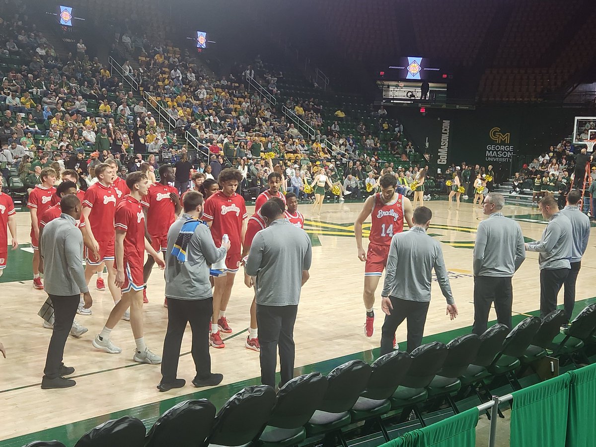 DRustyCabbage's tweet photo. Man, I forgot how much I missed this. Let's get more East coast games!!!! @BradleyUMBB #Bradley #BUBraves #NIT2025 https://t.co/M8LZZd9Xv6