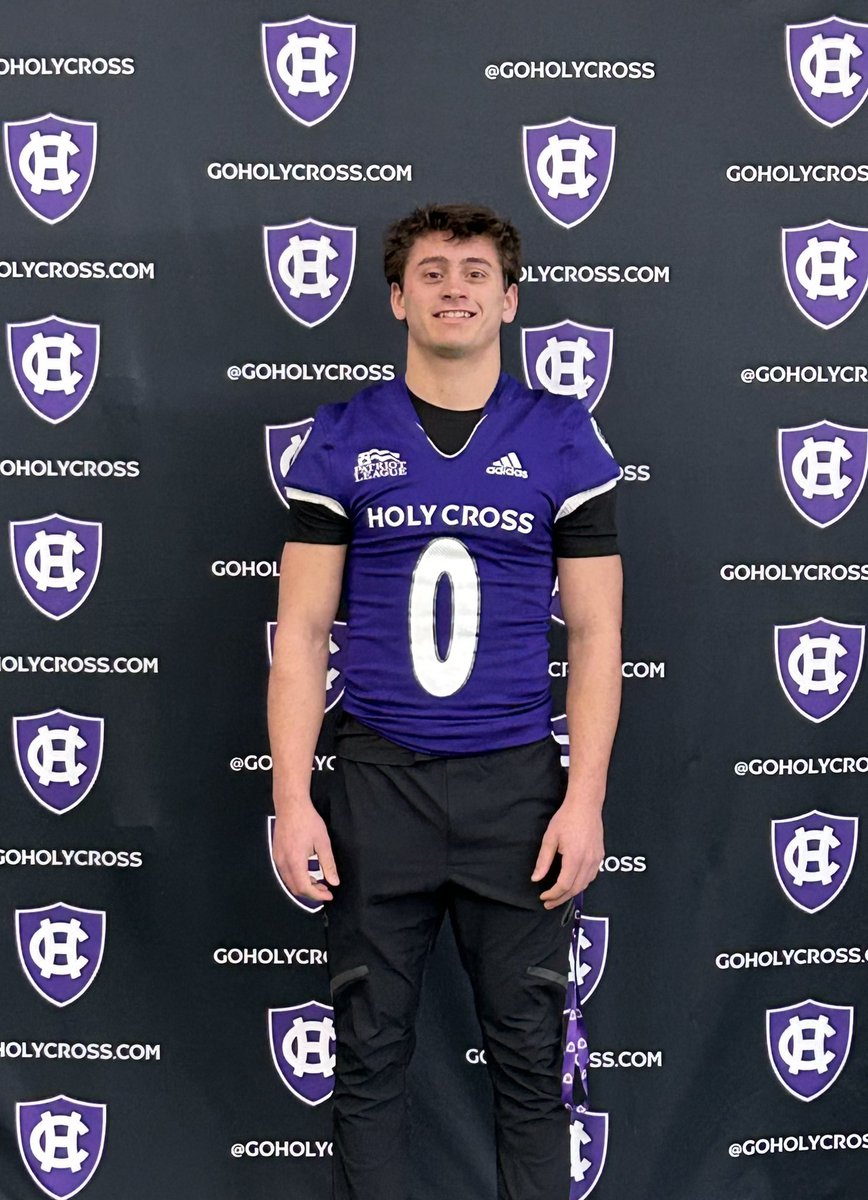 Had a great time at <a href="/HCrossFB/">Holy Cross Football</a> today!
<a href="/CoachRG18/">Rich Gunnell</a> <a href="/CoachDanCurran/">Dan Curran</a> <a href="/Coach_JWalsh/">Jimmy Walsh</a> <a href="/CoachHoreniDGN/">DGN Football</a> <a href="/DGNFootball/">DGN Football</a> <a href="/EDGYTIM/">Timothy “EDGYTIM” OHalloran</a> <a href="/QBCoachHolc/">Greg Holcomb</a>