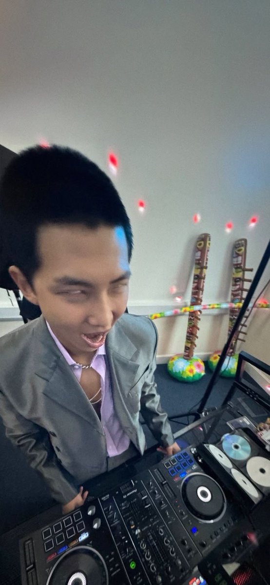 yoonnae_'s tweet image. twiiiiin