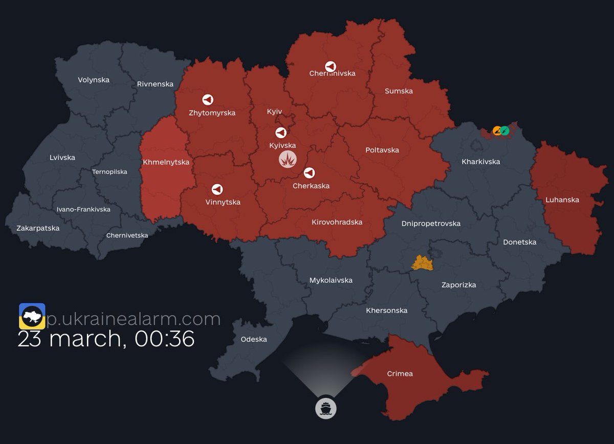 VassiliGolod's tweet photo. Russland greift die Ukraine schon wieder den ganzen Abend über mit Drohnen an. Die Luftverteidigung ist aktiv. Auch im Zentrum von Kyjiw ist es laut. 

Das ist die Einstellung, mit der Russland in Friedensverhandlungen geht. https://t.co/nXyRTzX2Y0