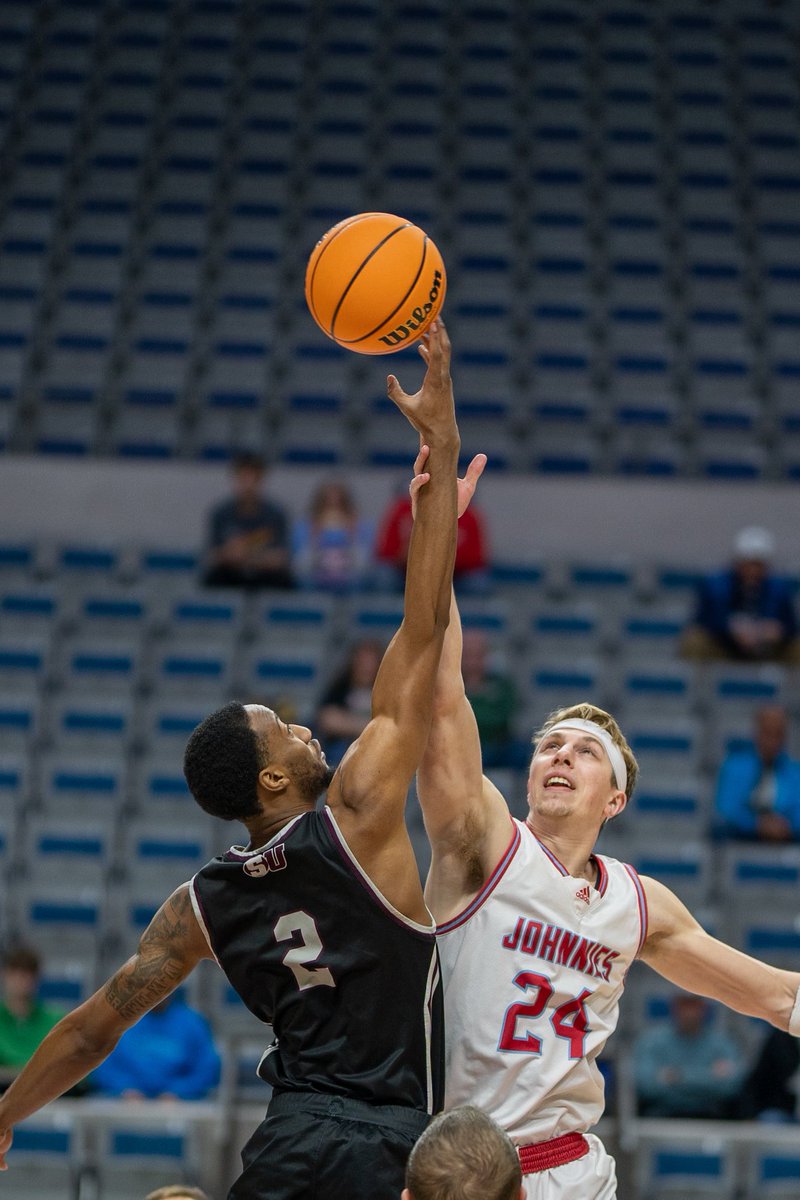 Kam Ross winning the top in the NABC DIII all-star game at the Division III Final 4