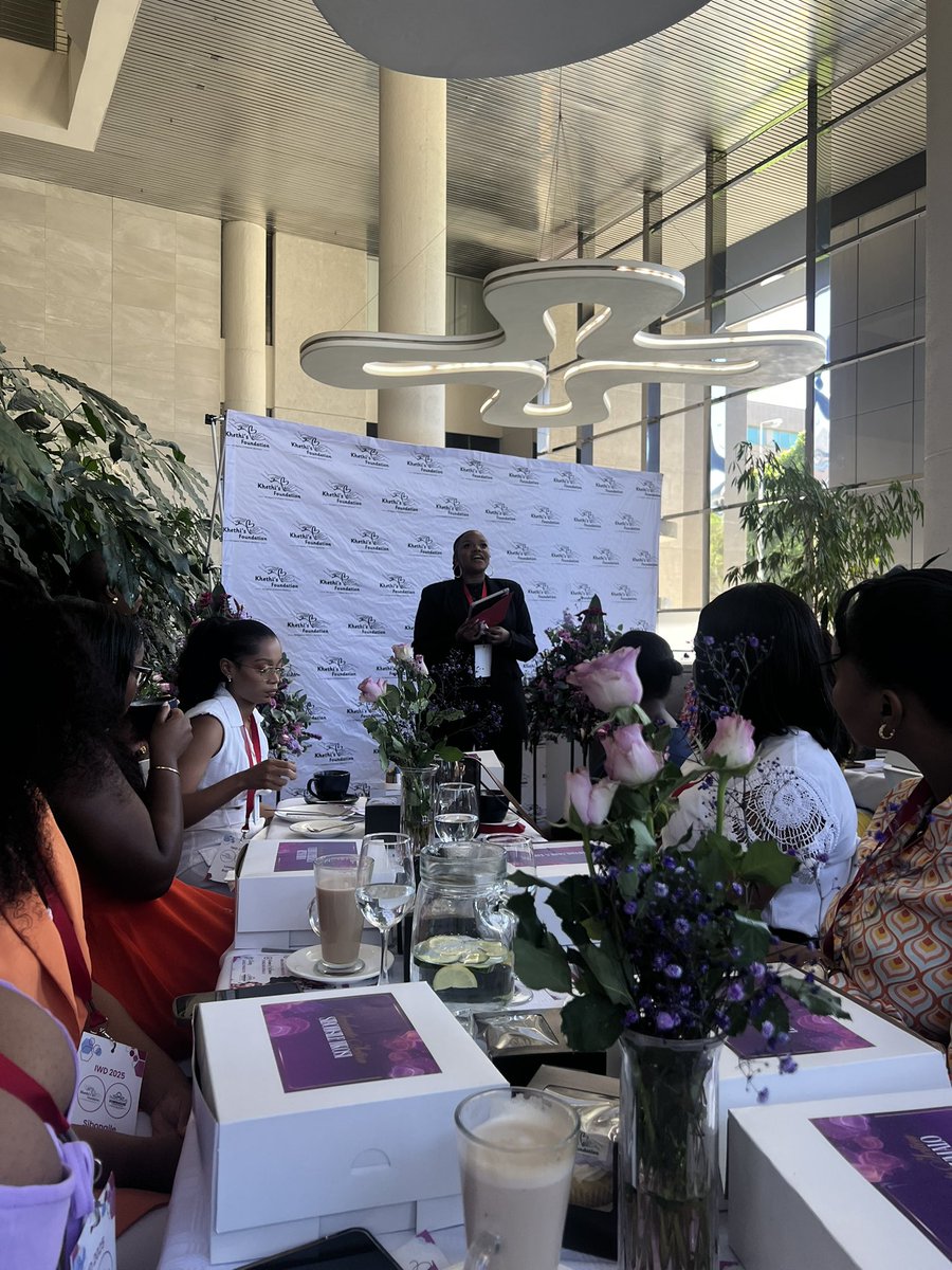 Za Power House tweet media