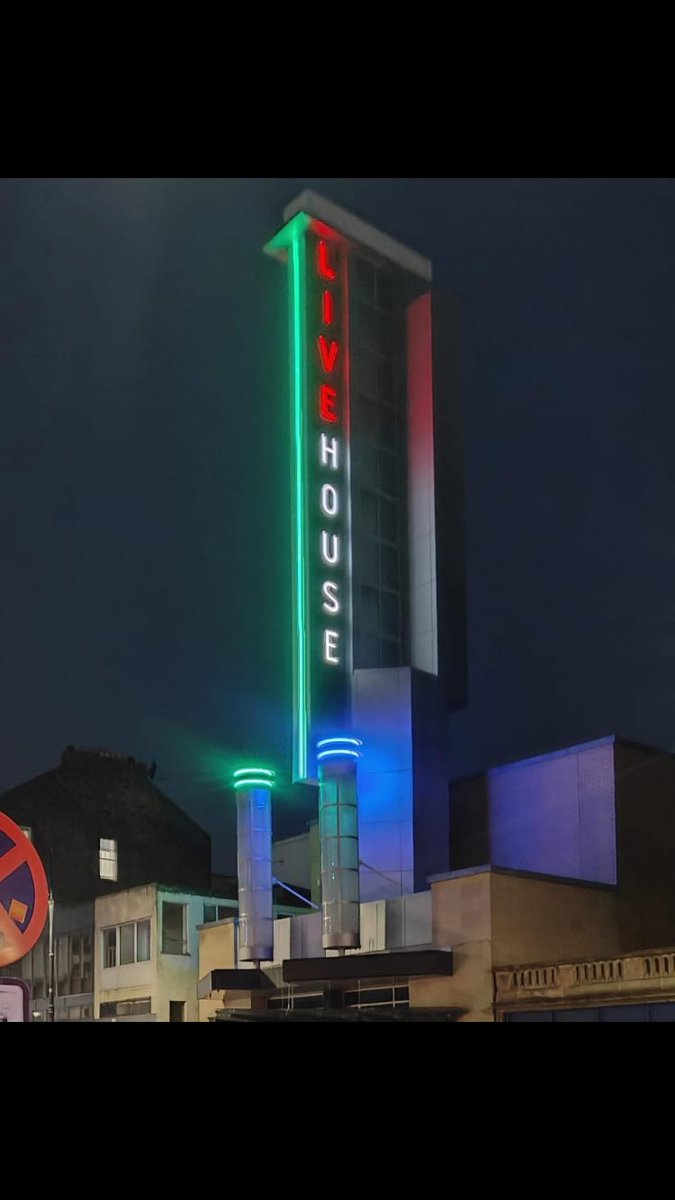 KennyFarq's tweet image. Art deco heaven at Dundee’s new music venue, in a restored 1930s cinema. More neon to be switched on soon in the tower and pillars.