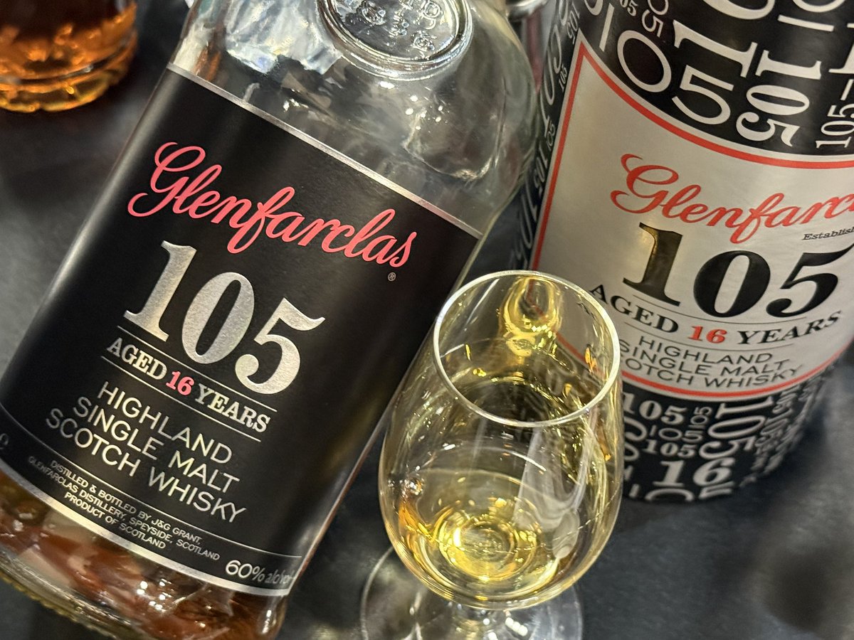 グレンファークラス105 ラガヴーリン16年　2本セット グレンファークラス105 ラガヴーリン16年 2本セット