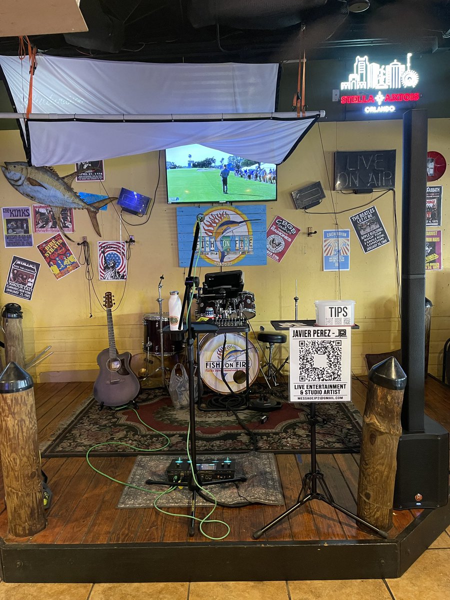 JP2Guitar's tweet photo. Ready to go at Fish on Fire!!! Shoutout to Charlene for driving here all the way from DeLand just to bring me a mic stand. #WOTY
.
.
.
#FishOnFire #orlando #live #music #acoustic #jp2 #jp2guitar #irmc https://t.co/d5IpGPySiv