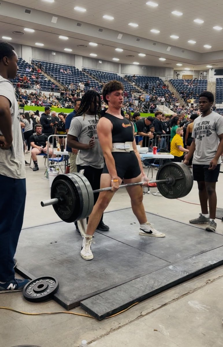 derekrshelby's tweet photo. Alvord Junior & 2x State Qualifier Zane Smith finished the 2025 powerlifting season with his best total: 1440
Only Be… CHAZAK AMATS! #SendTheDAWGS https://t.co/qcxCSiTytE