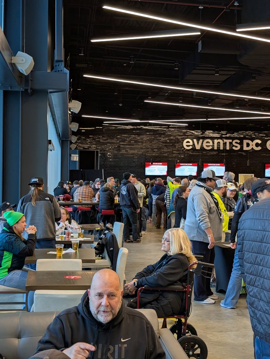 PhilSakala's tweet photo. Just one of many #bars not hosted, #lines out of control and not enough #sitting - just #poor from the @WashSpirit #paidforwhat #overcrowding # #questionable #purchase #notworthit https://t.co/15Wug7jfve