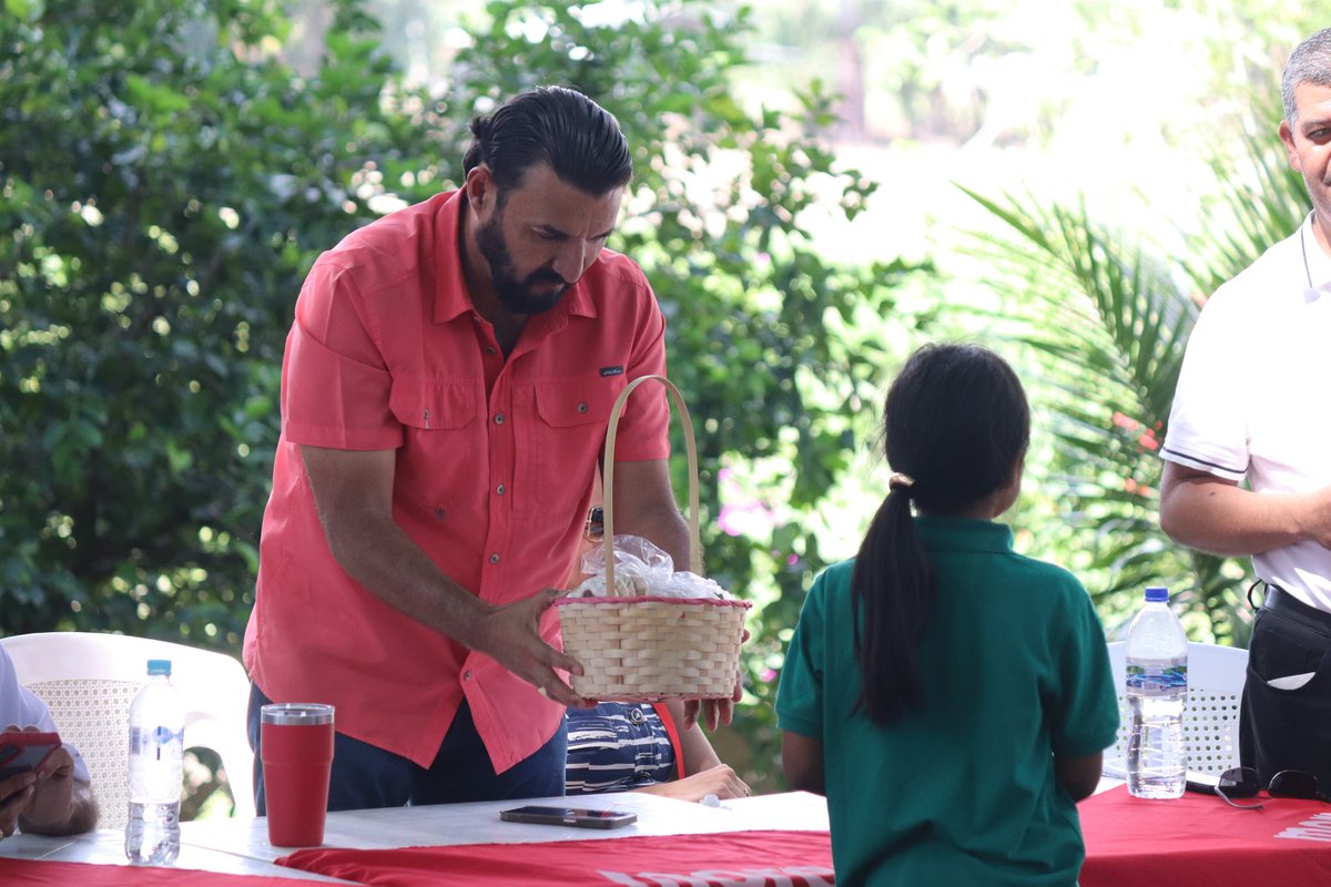 raseltome's tweet image. En asamblea nacional del movimiento @MorenaLibreHN por unanimidad:

1. Respaldar plenamente al Coordinador Nacional y Precandidato a la Presidencia Rasel Tomé para alcanzar los acuerdos con la Candidata del @ParLibre @RixiPresidenta previo a la incorporación al trabajo político…