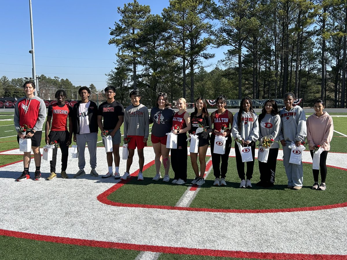 2025 DHS Track Seniors
<a href="/DHS_Cats_Sports/">DHS Athletics</a>