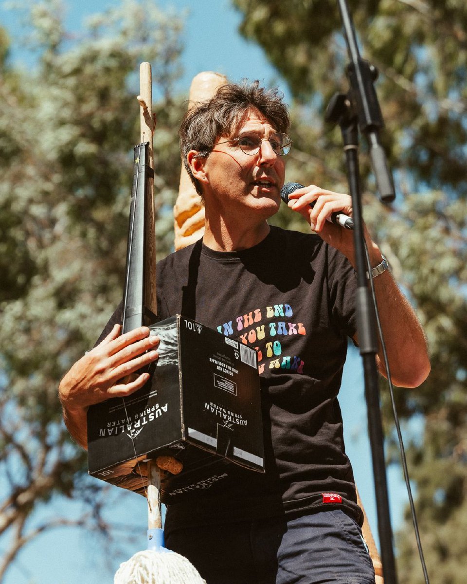 Our final 𝙍𝘼𝘼 𝙂𝙖𝙧𝙙𝙚𝙣 𝙋𝙖𝙧𝙩𝙮 today at the RAA Stage! Join us for a fun-filled afternoon of free performances for the whole family!

𝗙𝗘𝗔𝗧𝗨𝗥𝗜𝗡𝗚 
‣ MC - Alex De Porteous
‣ 1 Hour of Insane Magic
‣ Upsound Instruments
‣ Josh Glanc