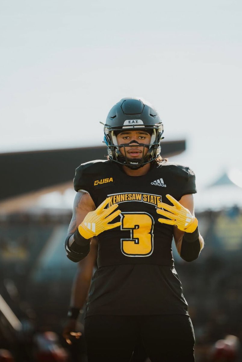 After a great Junior Day and talk with <a href="/CoachMack_KSU/">CoachMack_KSU</a> I’m Blessed to say I earned my 14th offer from Kennesaw State ! <a href="/DeMario_Pippen/">Led By God</a> <a href="/CoachT_Truss/">Coach Truss</a> <a href="/Coachjsmith5/">John Smith</a>
#GoOwls🦉 #AGTG