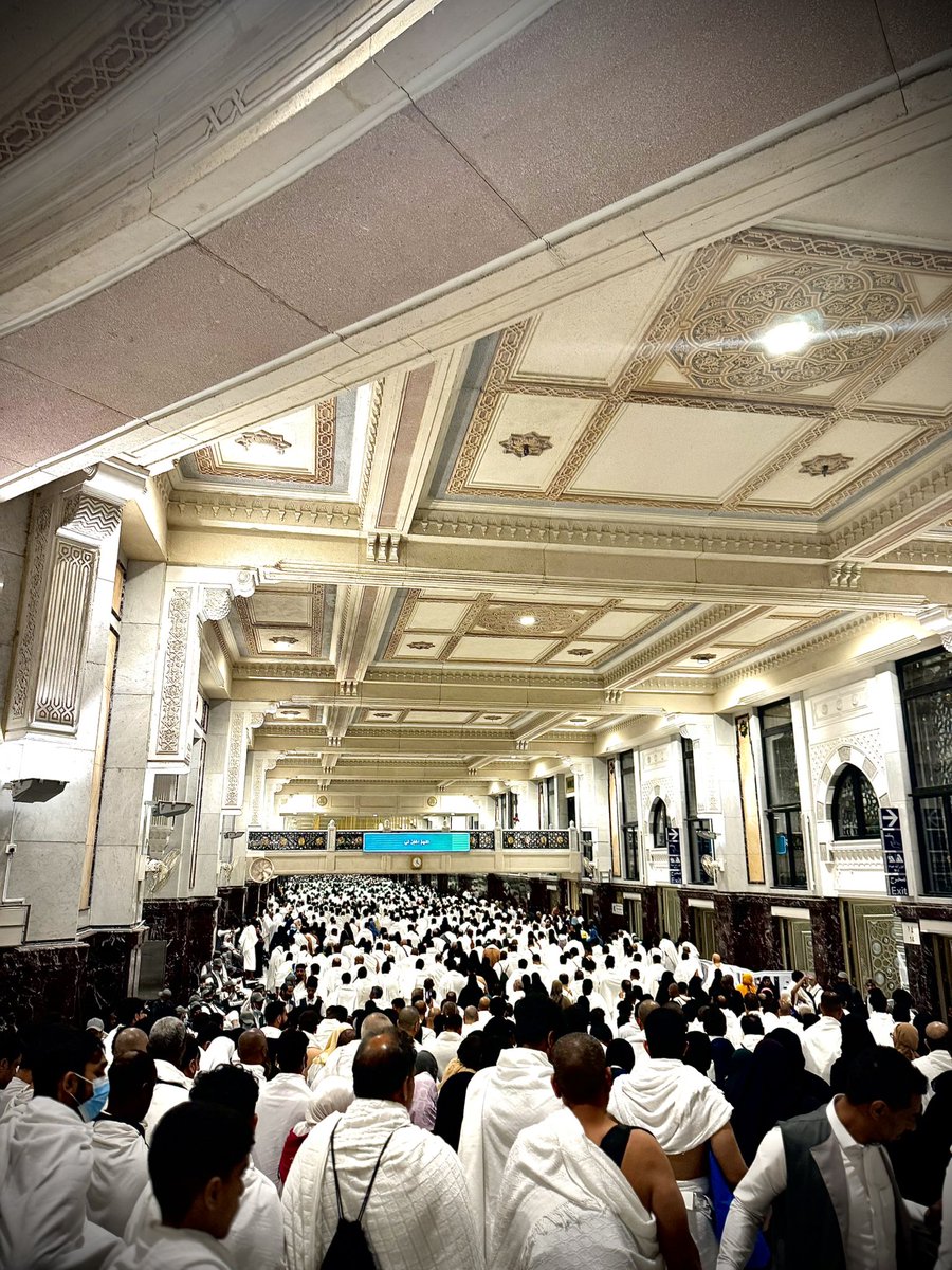 ph_r111's tweet image. الحمدلله على التمام 🤍🕋

دعيت لكم يا صيادلة ، واجحدوووها  🫡