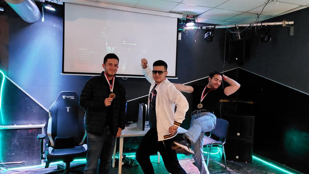 Aisu_Bimu tweet media