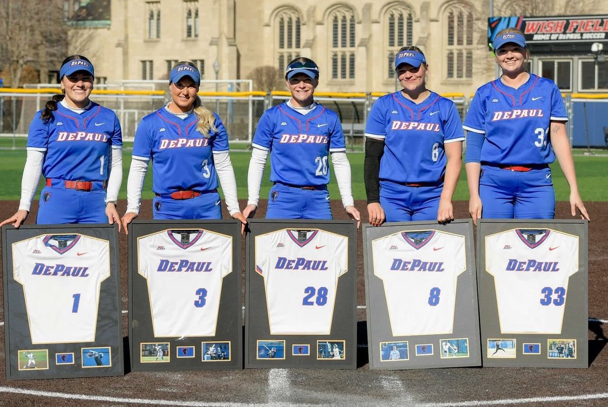 DePaul Seniors 💙