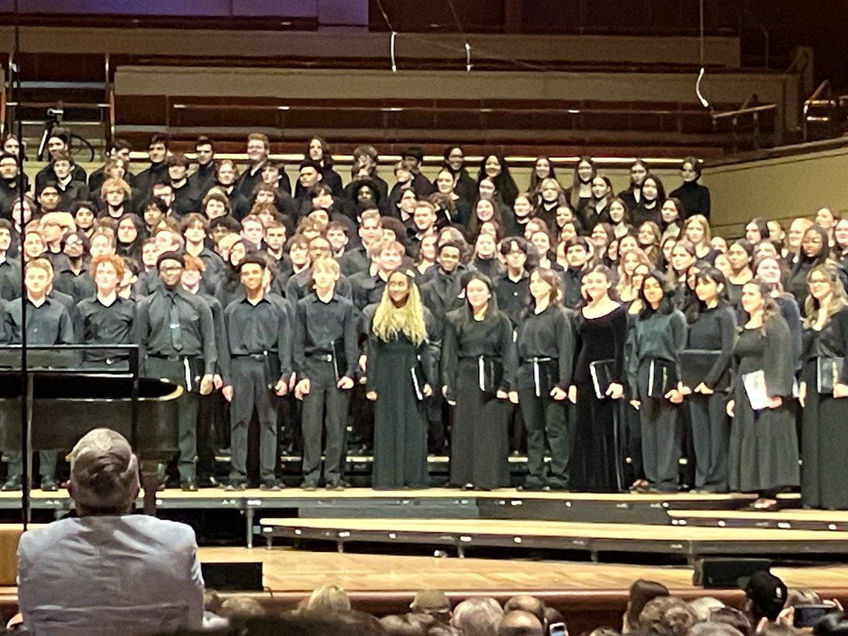 CTChorale's tweet image. We are so very proud of our tenor section leader Sydney McCree for making Chisholm history and performing in the National ACDA choir today! Her work ethic never ceases to amaze! #CTChorale #ACDA2025 #LivePurpleSingGold #LivingTheLegacy