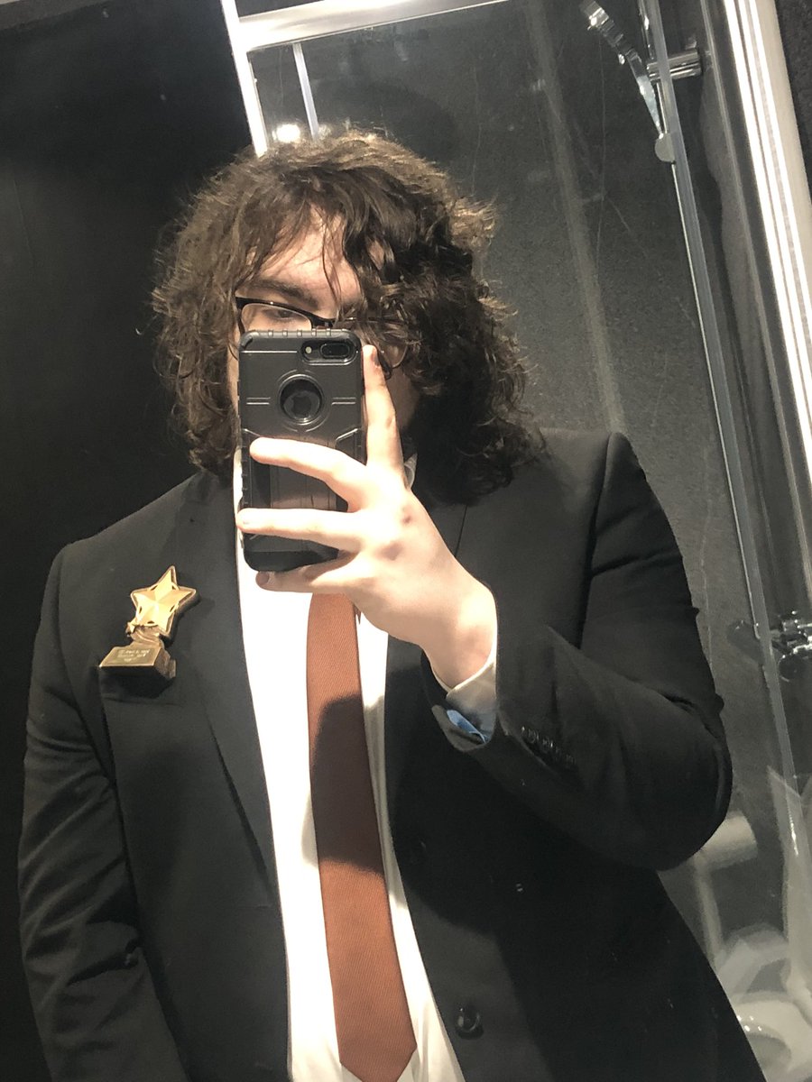 SHIFT1SHIFT1's tweet photo. what a time gala was even though i didnt compete, got to watch friends pop off @TJandElover83 specifically, managed to win most improved smashuk player too 😵‍💫😵‍💫 tysm gang i love all yous https://t.co/VRGWaIhSdk