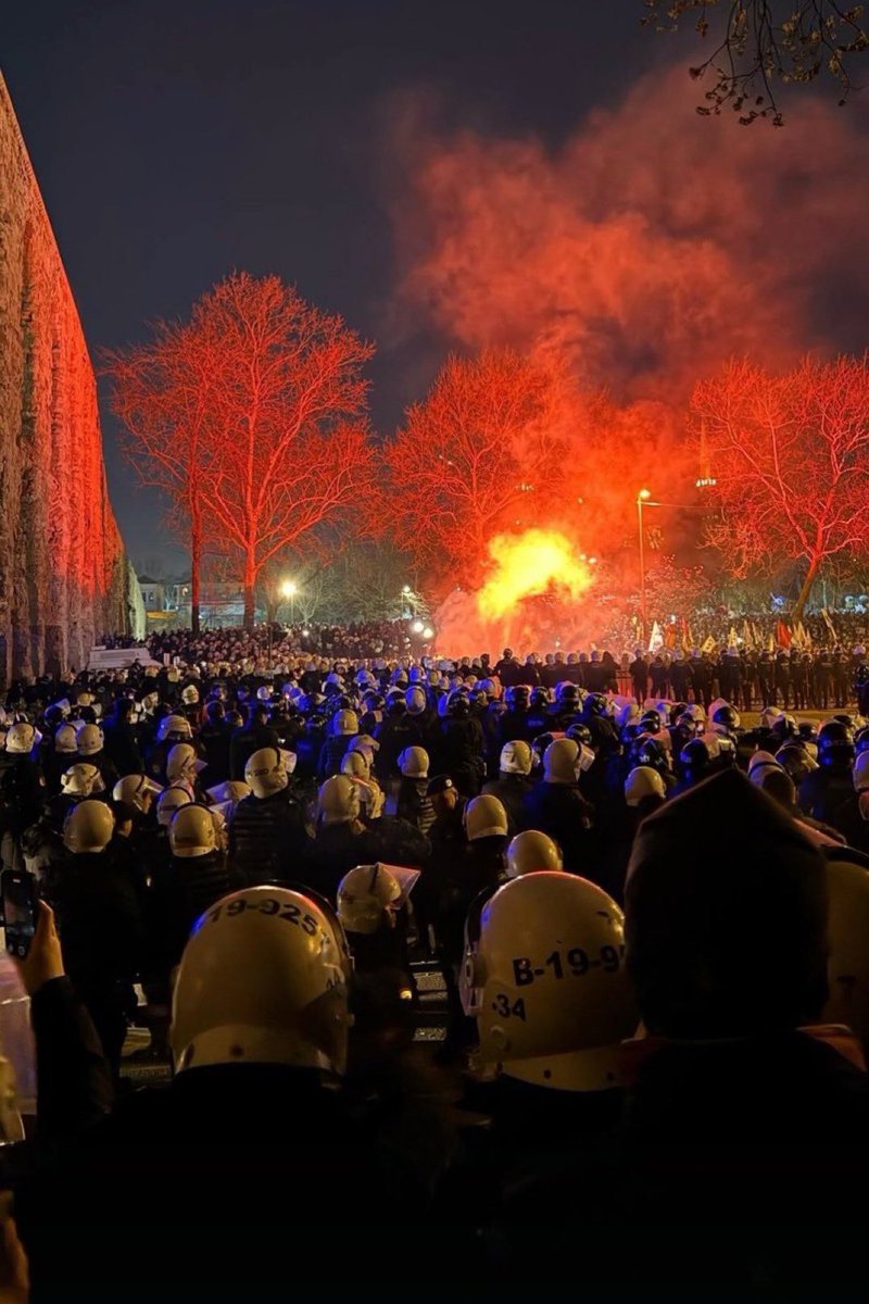 Rabbim şanlı Türk polisimizi korusun🇹🇷