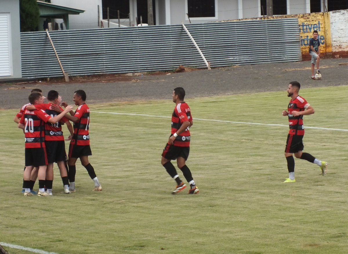 Clecioruver's tweet image. Guia Crissiumal - Flamengo abre vantagem na semifinal da Libertadores Regional guiacrissiumal.com.br/noticias/22-03…
