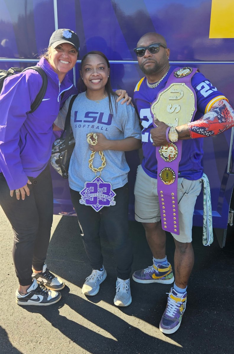 <a href="/LSUsoftball/">LSU Softball</a> takes the series from UGA! Cant stop the Tigers! BEAT EVERYBODY! <a href="/shemmy_sheyy/">Shemiah Sánchez, MPH</a> <a href="/BethTorina/">Beth Torina</a>