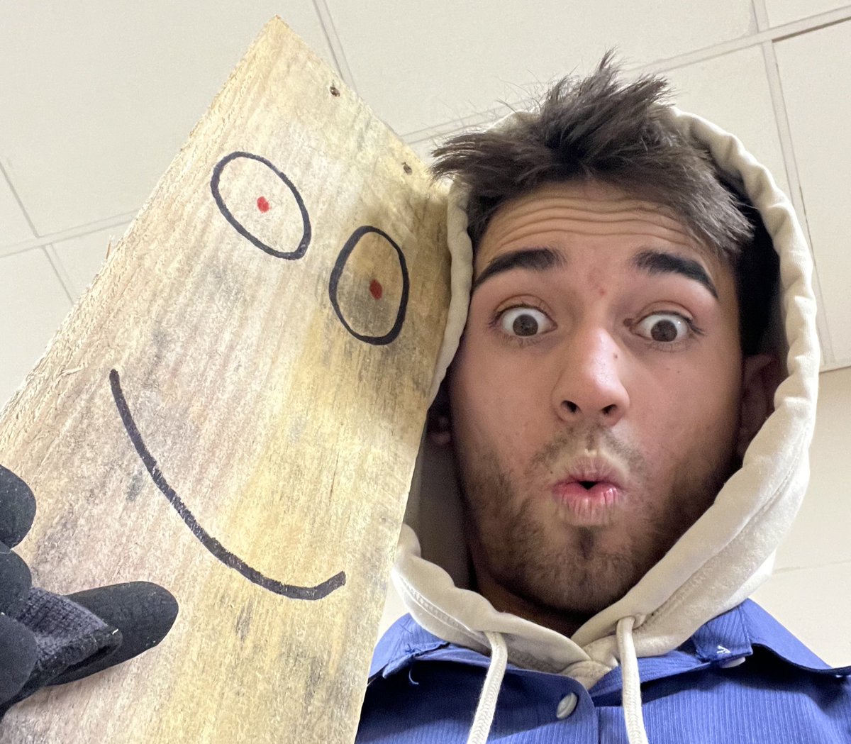 ImNateScarr's tweet photo. YOOO I GOT TO MEET A FRIEND AT WORK TODAY!! CRAZY 🤯 ALSO LIVE ON THE https://t.co/OUFLQ9hL0y https://t.co/nhOOXAJLW2