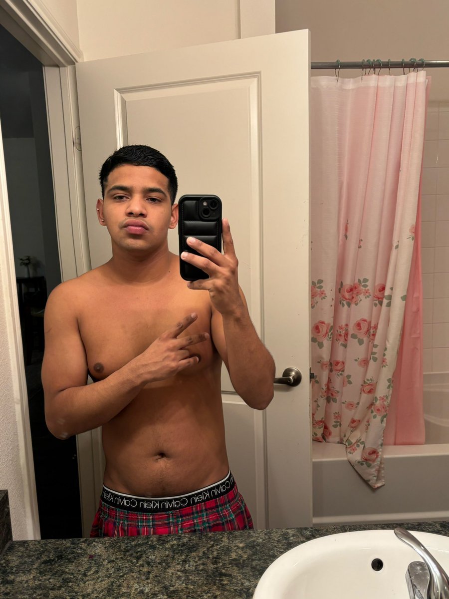 omssovtt's tweet image. Hmu #dallas