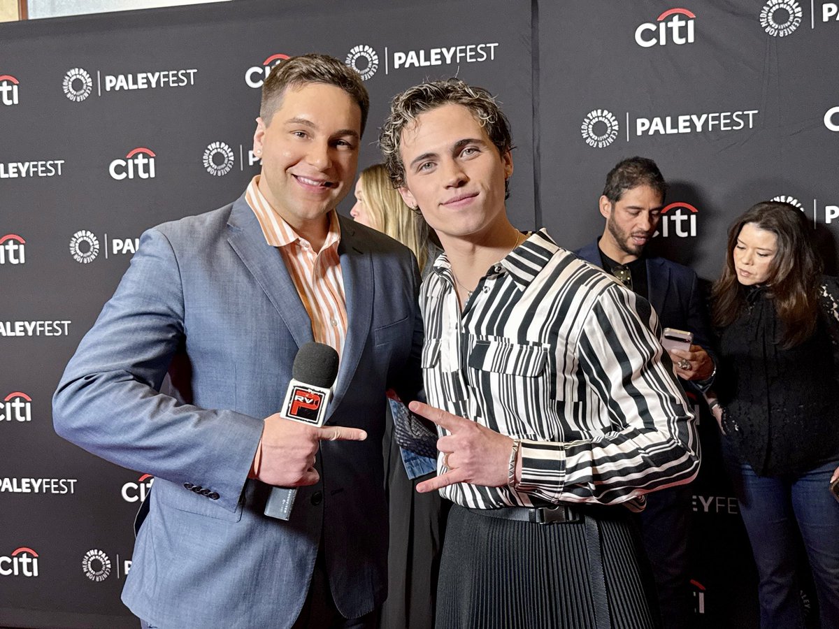 ChrisTrondsen's tweet image. First off, my man Tanner Buchanan can dress. 👏🏼 Best dressed / accessories of the event. Great actor & was an all around nice guy.
Interviewed him at the Cobra Kai event at @paleycenter to celebrate the amazing run the show had on Netflix.
#tannerbuchanan #cobrakai #Paleyfest