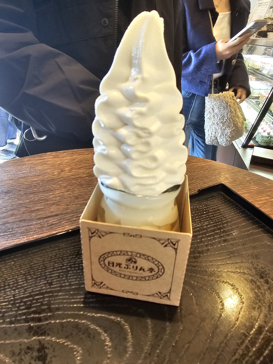 日光旅行、1泊で行ってきました～🙌
ホテルのご飯は、夜も朝も部屋食で上げ膳据え膳だし、栃木牛のステーキが柔らかくてめっちゃ美味しかった～😋💕

日光東照宮は、こんな階段あったっけ？と思う程で、今、筋肉痛がヤバい笑

誕生日旅行だったけど、楽しかった！
次はどこ行こうかな～