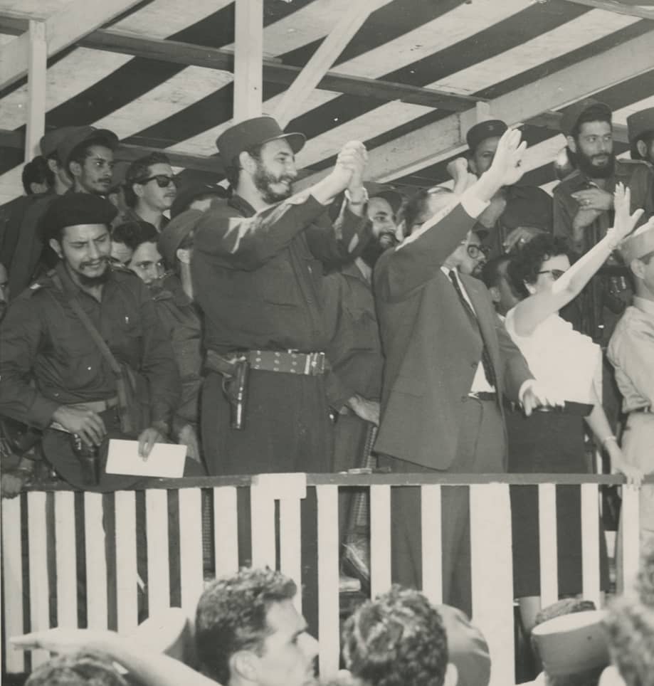 1959: Frente el Palacio Presidencial en La Habana, tiene lugar el primer desfile y concentración del pueblo en apoyo a las leyes del joven proceso revolucionario.
#CubaViveEnSuHistoría 
#FidelPorSiempre 
#LaHabanaViveEnMí 
#EducacionGuanabacoa