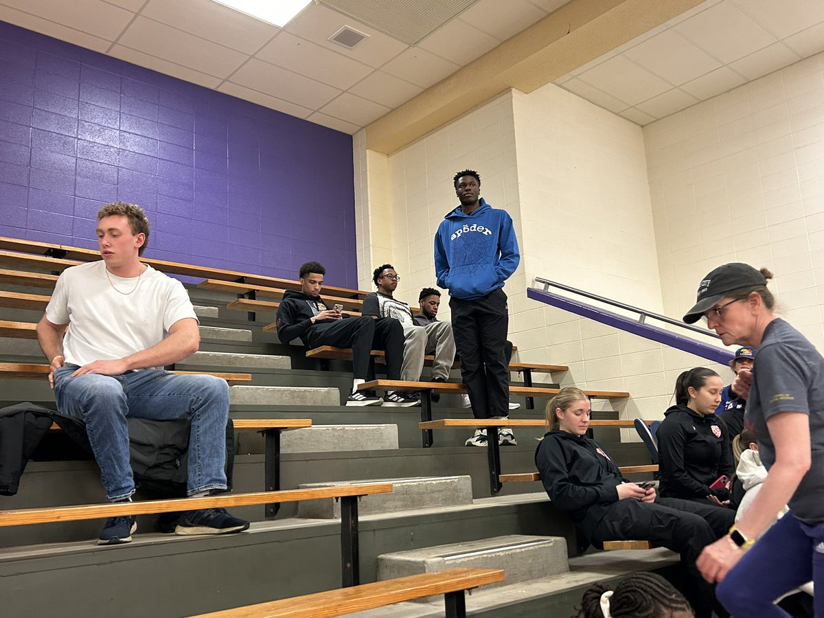 slancehoops's tweet image. Two future teammates of Darryn Peterson’s — Flory Bidunga and Elmarko Jackson — are also here to take in the action. 

@thegrindsession