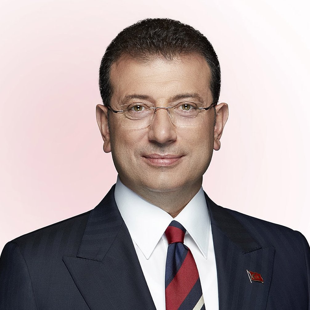 #SONDAKİKA | Ekrem İmamoğlu tutuklama talebiyle hakimliğe sevk edildi.
