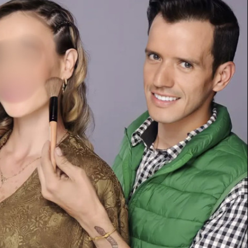 JoshEakle's tweet image. Two photos that should deeply disturb you.

The first photo is of a young Venezuelan named Andrys—a 23-year-old gay makeup artist who was disappeared by the Trump administration, recently identified publicly for the first time.

Last week, he was deported into a Salvadoran…