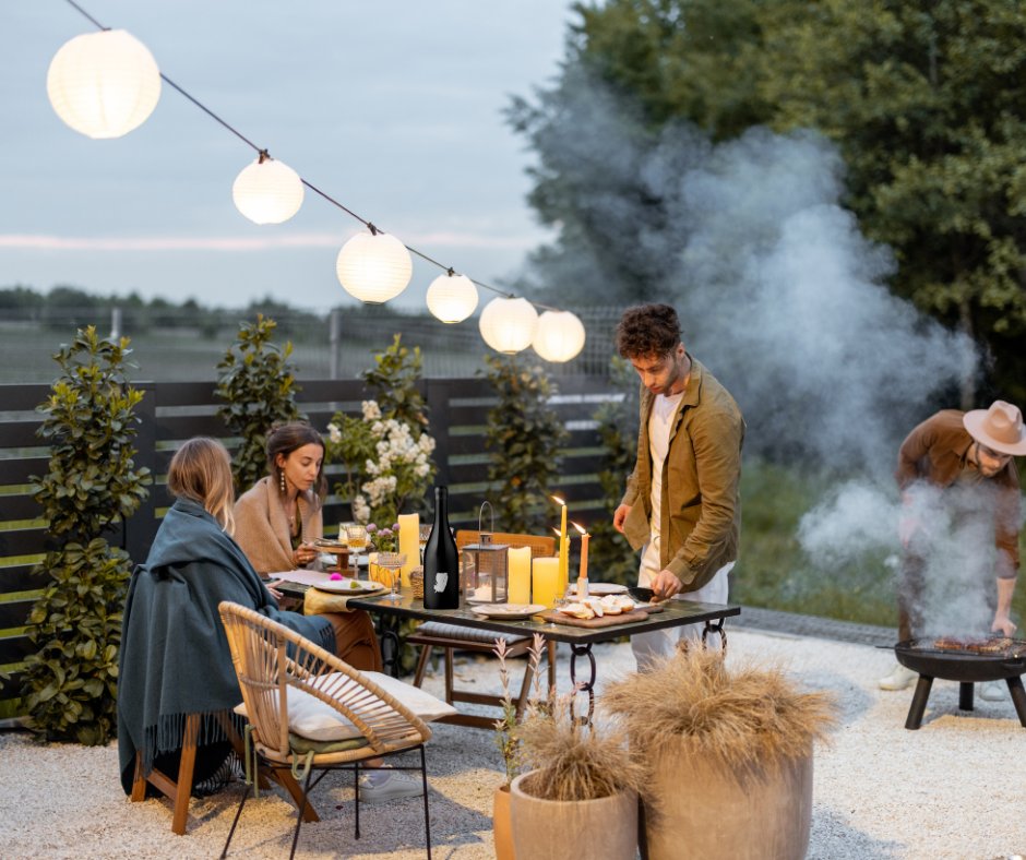 CABERNET FRANC

Aphelion ‘Bekkers’ Cabernet Franc 2023 

📛 Named for the Bekkers family who grew the grapes at their Clarendon vineyard

🧀 Glorious with Gouda

🍝 Delectable with Moussaka

🎵 Enhanced by listening to Neil Young

🤼 Fits into your life

📷 @younggunofwine