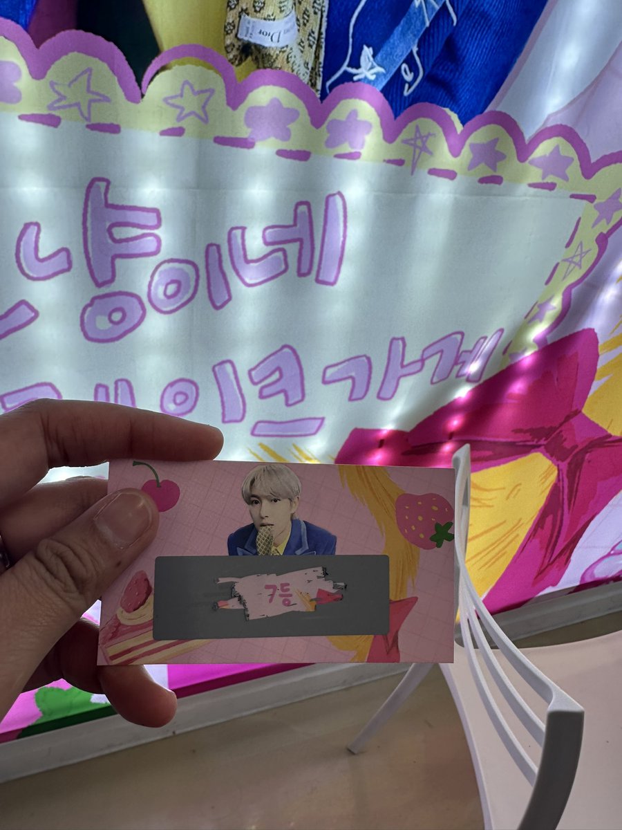 My 2nd Renjun Bday Event, thanks @RenjunCakeShop 💛💛

7 is lucky number 💚💚💚💚💚💚💚

#웰컴투_런냥이네_케이크가게
#런쥔 #RENJUN