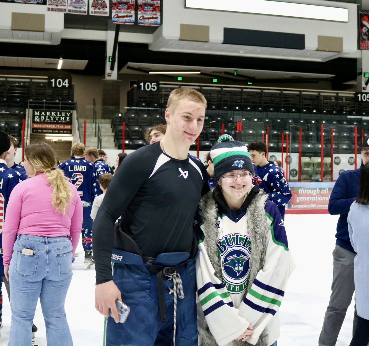 NorthIowaBulls's tweet photo. Another jersey auction & skate with the Bulls in the books! Grateful to have the great support from the lovely folks of Mason City!
#NorthIowaBulls #NAHL #PostGameSkate https://t.co/azB84aZZY9