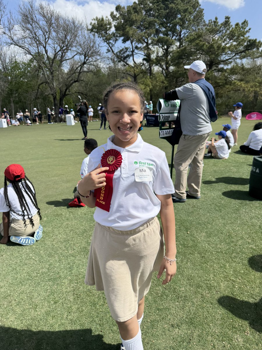 Nora Ryan tweet media