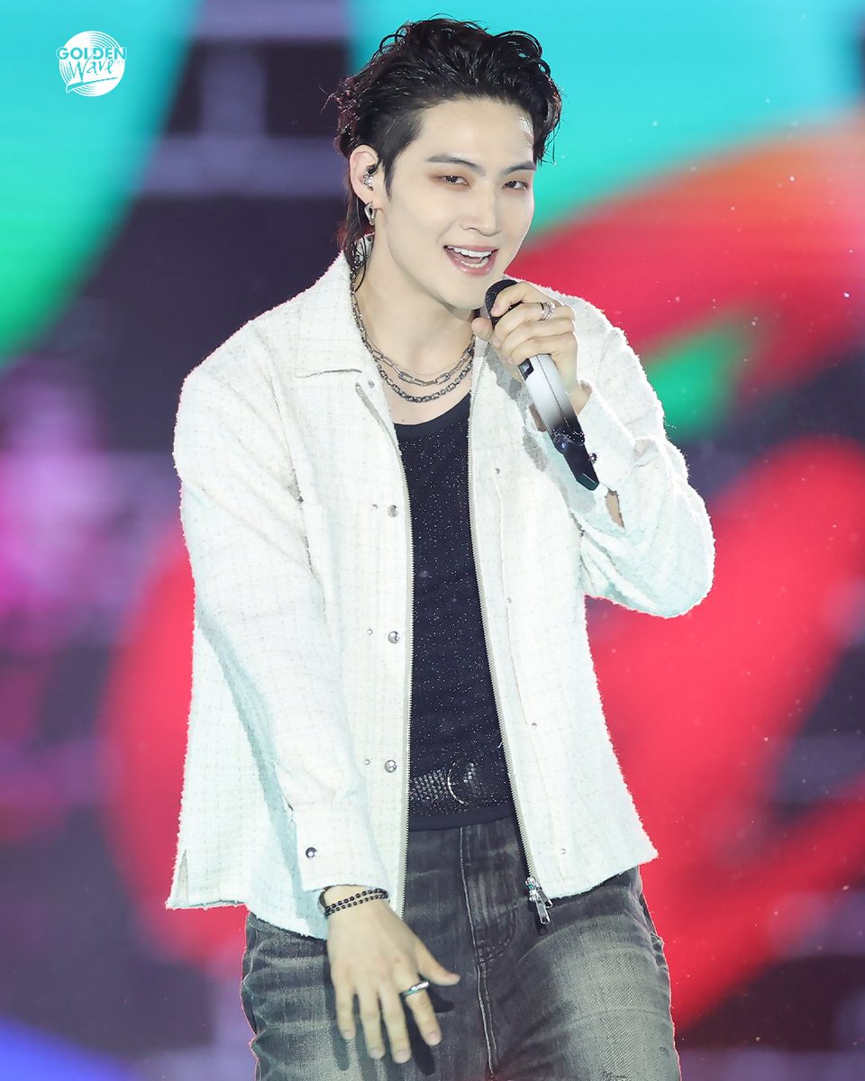 Golden Disc tweet media